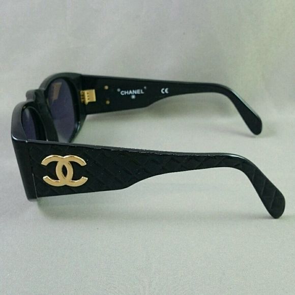 Chanel CC Logo Black Sunglasses 01450 94305 - Picture 4 of 10